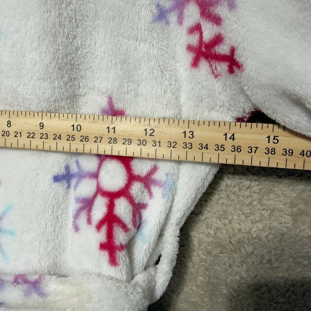 Cat & Jack Robe Girls Size M 7/8 White Pink Snowflake Hooded Fleece Plush Belted